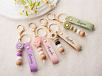 Personalized Daisy Keychain, Engraved Faux Leather, Beaded Flower Charm