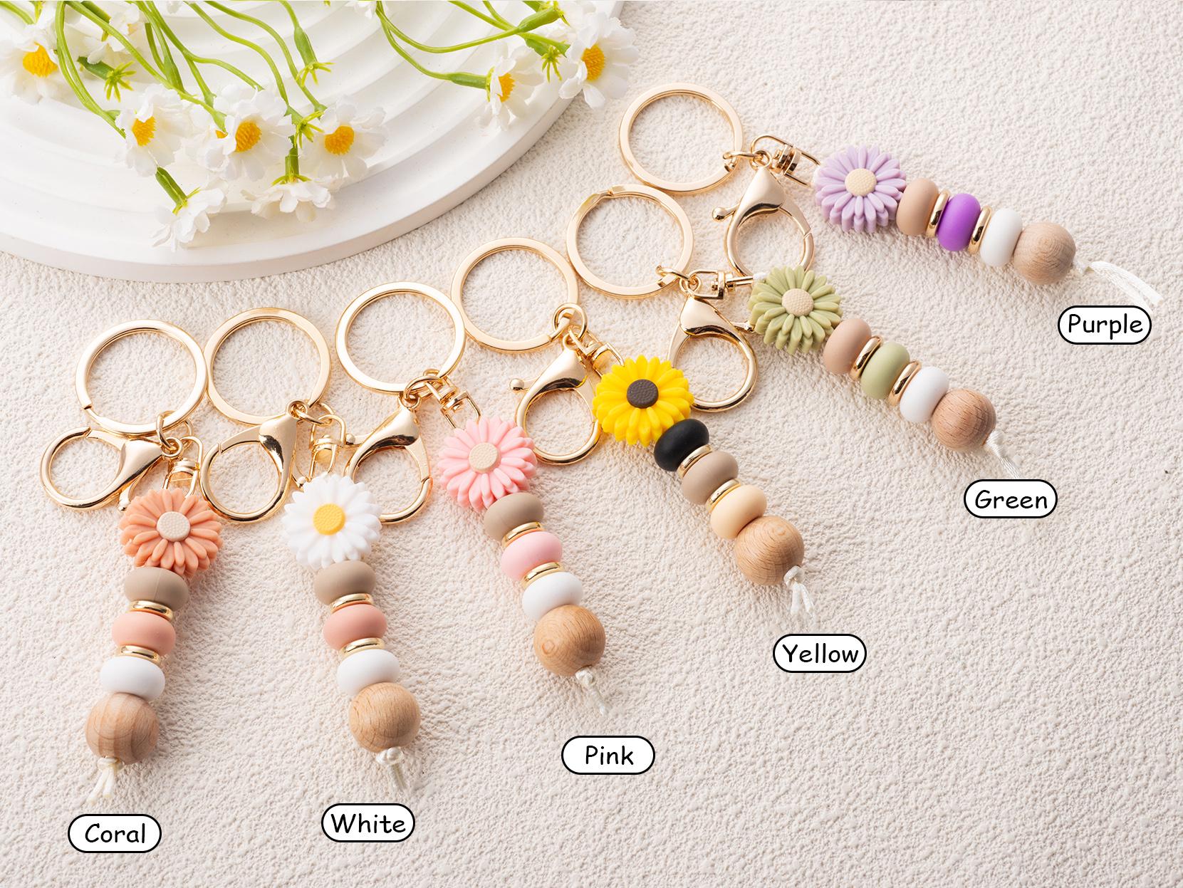 Personalized Daisy Keychain, Beaded Bag Charm, Custom Engraved Name